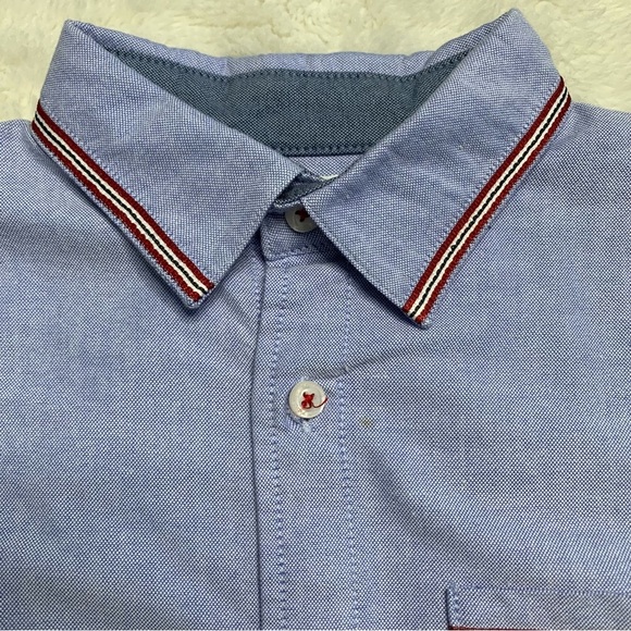 Tutto Piccolo Boy's Light Blue Red Button Down Shirt With Patches Size 12 - Picture 3 of 11